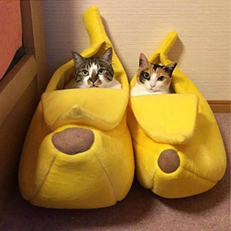 Peel Banana Pet Bed